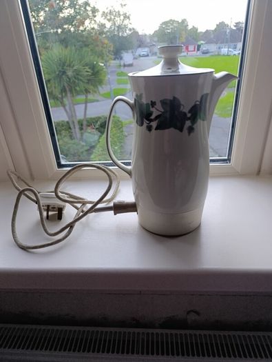 Electric ceramic coffee pot