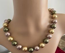 DeWan pearl necklace