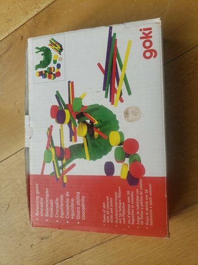 Goki wooden balancing game