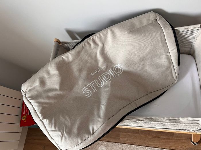 SnuzPod Studio Bedside Cot
