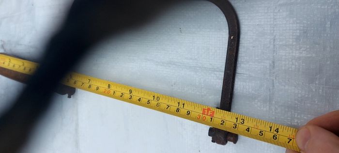 Vintage coping saw,,used condition, see pictures for condition, buyer collects or pays postage thank you sold as is,