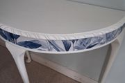 Halfmoon Table