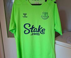 Everton training top