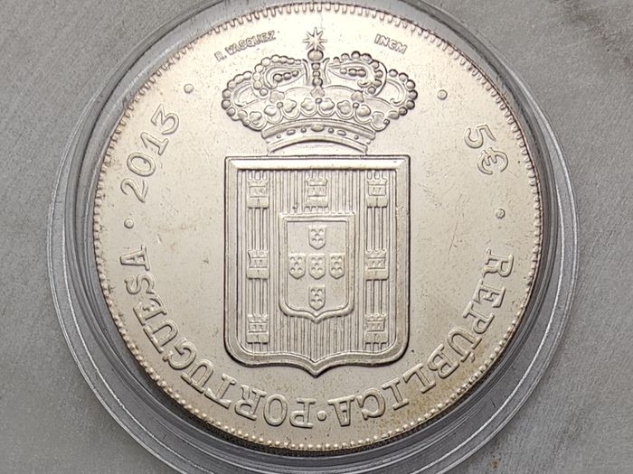 Portugal 5 Euro Base Metal (CuNi) Uncirculated Coin 2013 - A Degolada - from D. Maria II - Numismatic Treasures Series