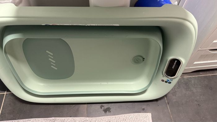 Foldable baby and toddler bath tube
