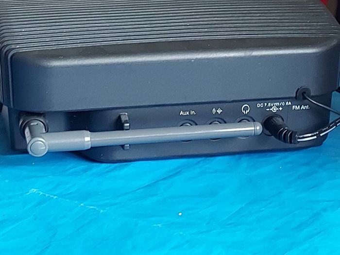 ROBERTS Streamtime FM RDS-Internet Clock Radio, in excellent condition
