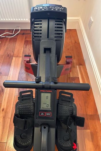 Rower - ProForm R600 -Great Condition.