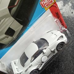 Hot Wheels Nissan G T R New On Card