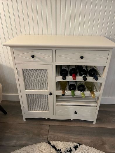 Solid wood wine cabinet