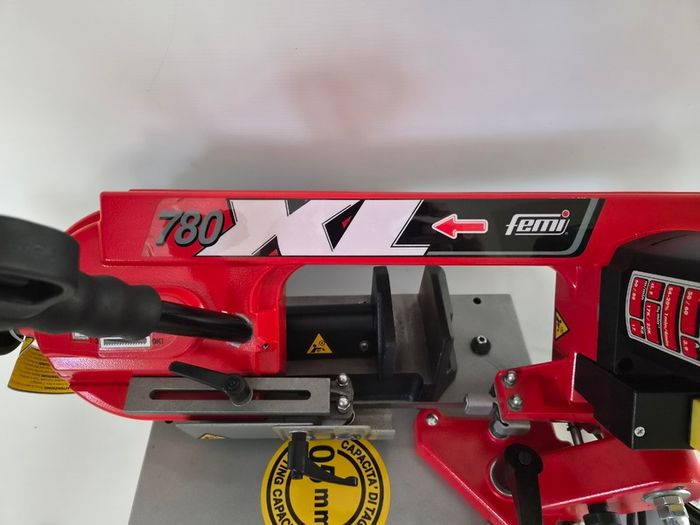Femi 780XL Portable Metal Bandsaw