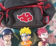 naruto figures and bag
