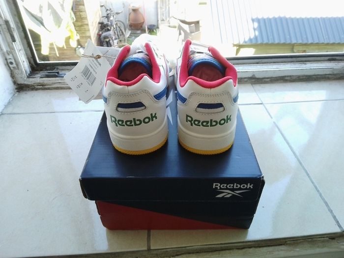 Reebok size 4 uk kids