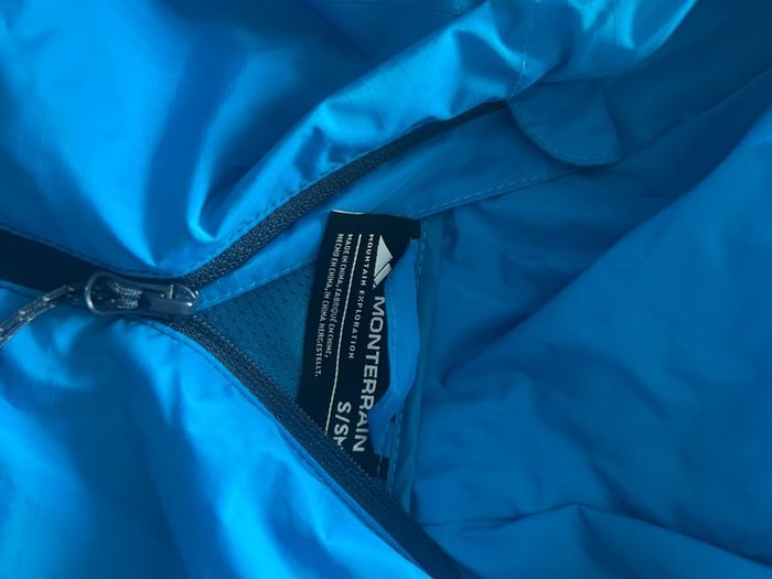 Monterrain windbreaker top men's small