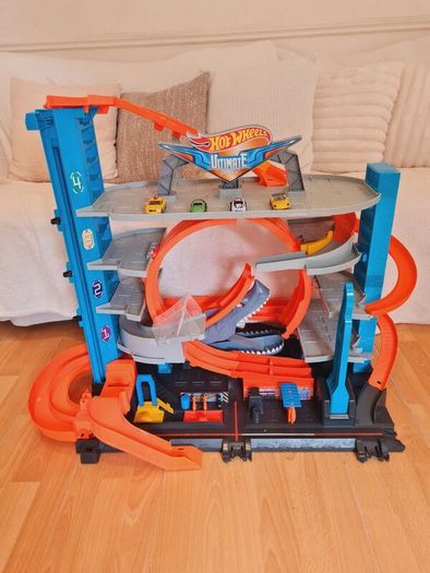 hotwheels ultimate garage