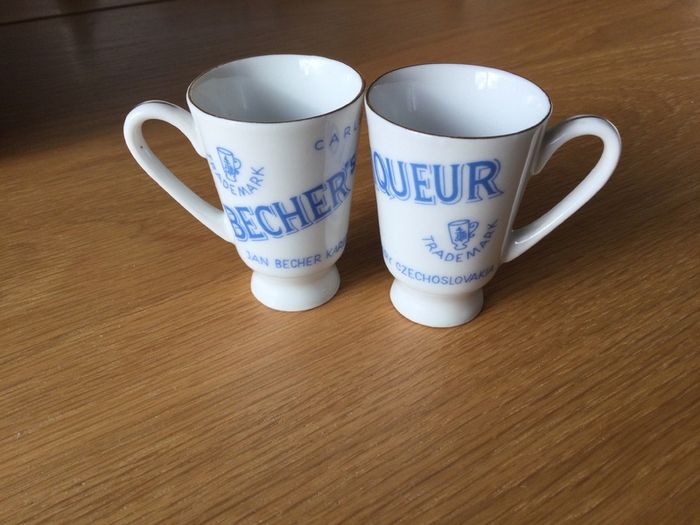 Vintage Bechers Liqueur cups