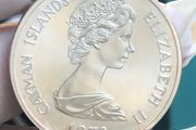 Silver 25 Dollars Cayman Islands over 51grams