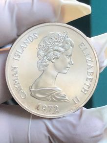 Silver 25 Dollars Cayman Islands over 51grams