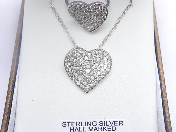 Vintage Sterling Silver 925 Cubic Zirconia Heart Set ring and chain with pendant 12,24g - lent 24" - size O