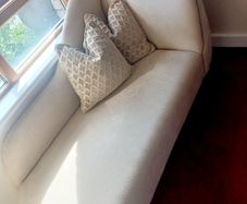 Beautiful Pristine Lounger