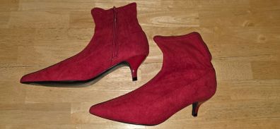 Red Suedette Boots kitten heel Size 5