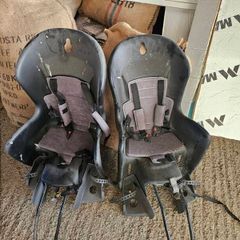 2 kids bike seats
