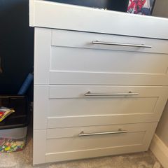Mamas and Papas Heaton drawers with changer