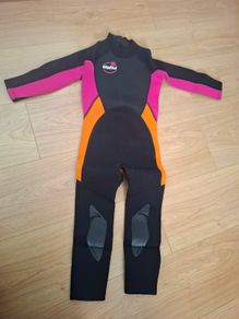 Girls wet suit