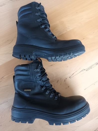 Cofra Safety Boots 8UK
