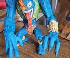 Insaniac small soldiers witch doctor figure