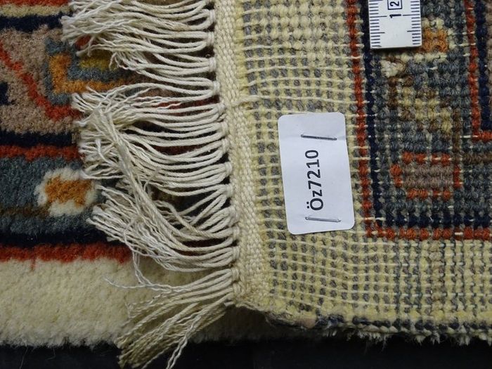 P.ersian Bidjar Rug 2.95 x 1.95m (BJAR)