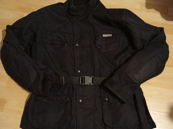 motorbike jacket ((Size UK XL))