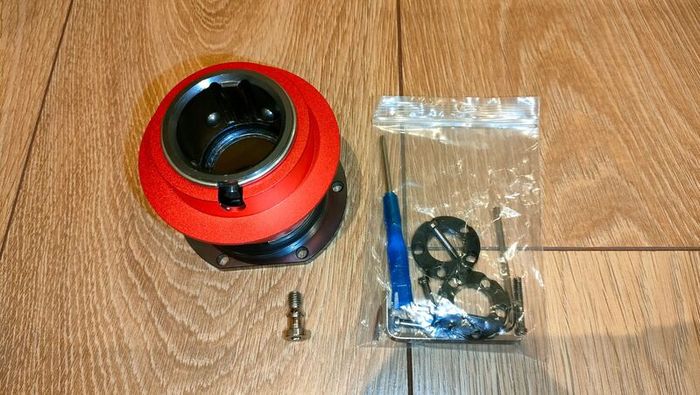 Fanatec QR1 Wheel-Side (ClubSport Quick Release Adapter) - used, excellent condition.