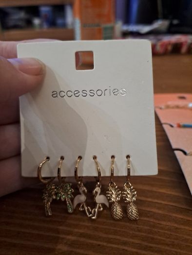 Jewellery earrings and necklaces