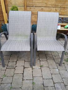 2Garden Chairs