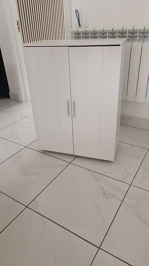 White cabinet