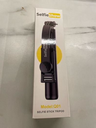 Selfie Stick (also works as a small Tripod)