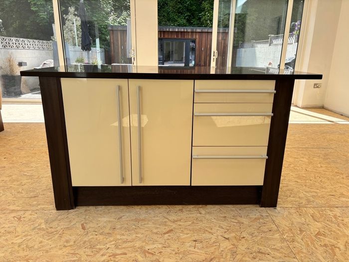 Kitchen Island