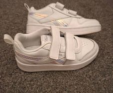 Reebok runners size 10 kids