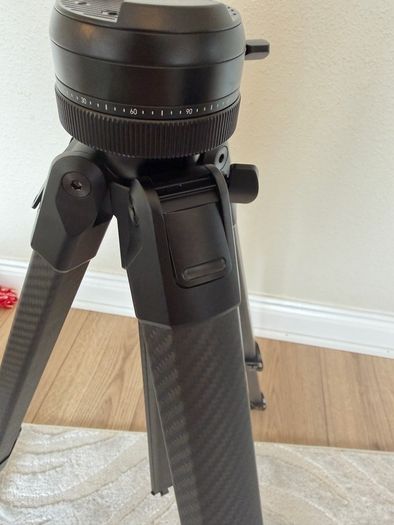 Brand New Peak Design Carbon Fibre Tripod Pro