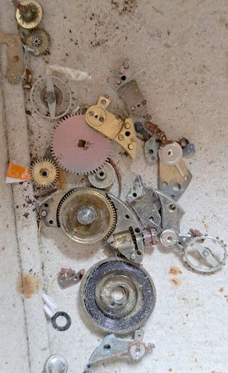 Lot of 60 Ladies Wrist movements incl: Rolex Unicorn Prima