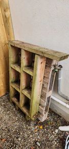 Pallets/Wood