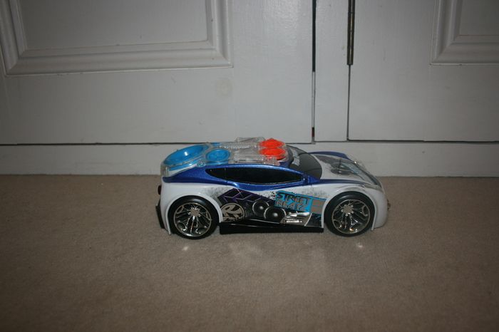 Hot Wheels Monster Action Road Rippers Street Beatz Car Like New