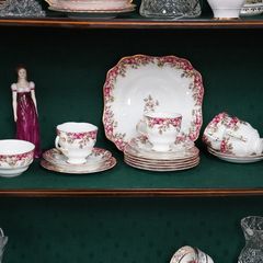 Vintage Arklow Bone China 21-Piece Tea Set