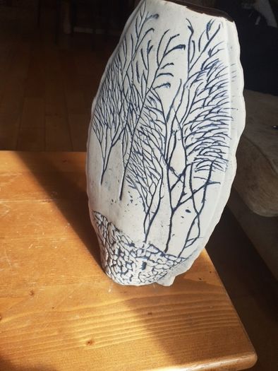 Pottery vase.