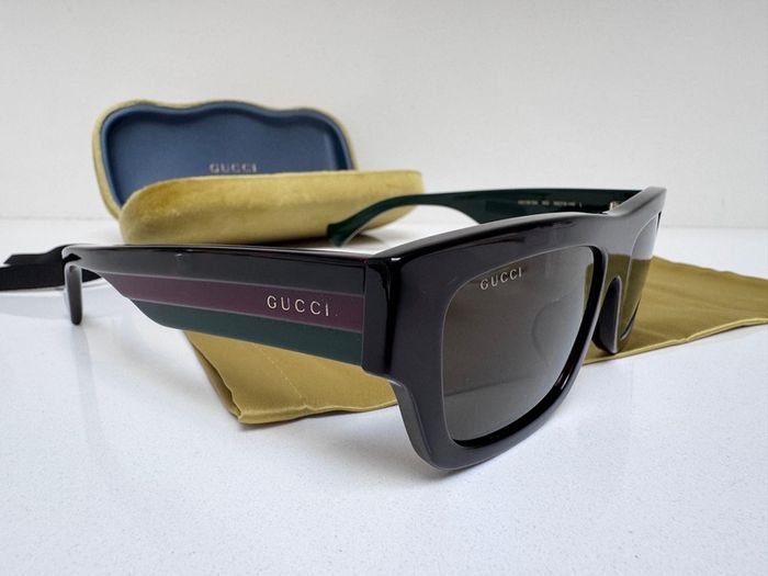 Gucci sunglasses unisex
