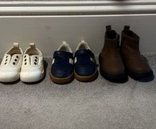 baby shoes bundle 20/21