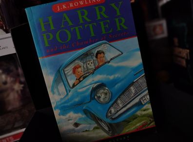 Harry Potter and the Chamber of Secrets ! J.K. Rowling ! 37 Printing ! 1998 ! by Bloomsbury !