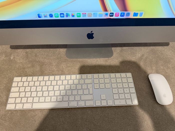 27" iMac 5K | 4.2Ghz i7 | 32GB Ram | 2TB SSD | 8GB Video | Delivery