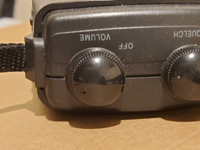 Academy CB-TV1-FM-AIR.WB.PB, Model R-AA110, takes 4 AA Batterys, in very good condition and works well