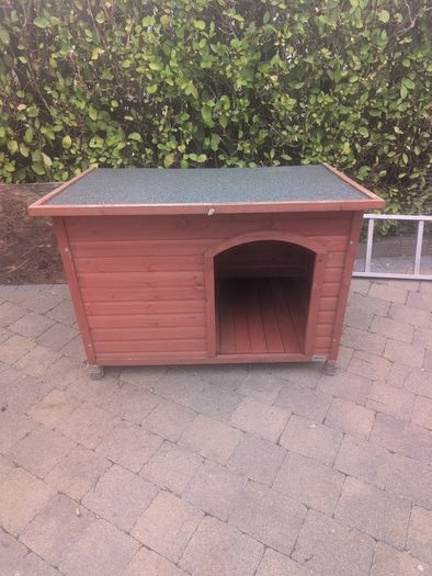 dog kennel